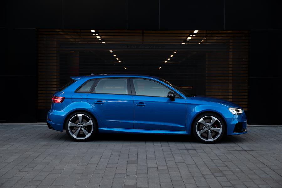 Audi RS3 Sportback (8V) 2017 года  (AU) (фото 28 из 40)